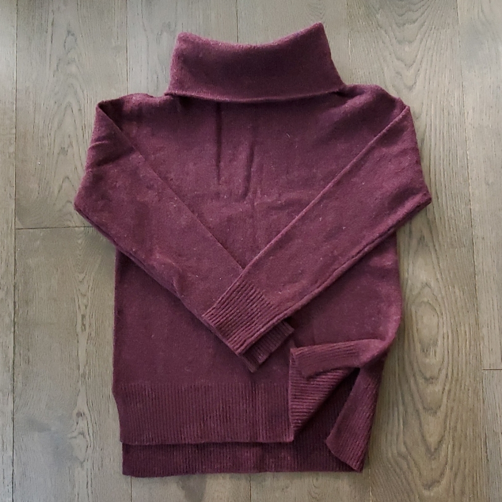 Turtleneck sweater top